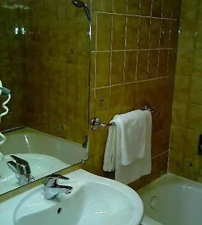 Hotel De France 3*
